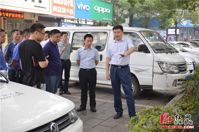 曾平原督查東方東路文明創建工作