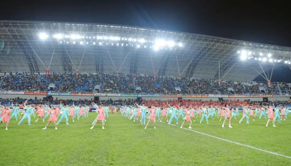 綠茵盛宴 藝動巴陵丨非遺“燃爆”湘超賽場，這場嶽陽縣文化秀太圈粉！